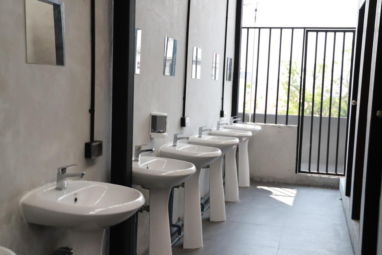 The Cube Hostel Khaosan 방콕 외부 사진